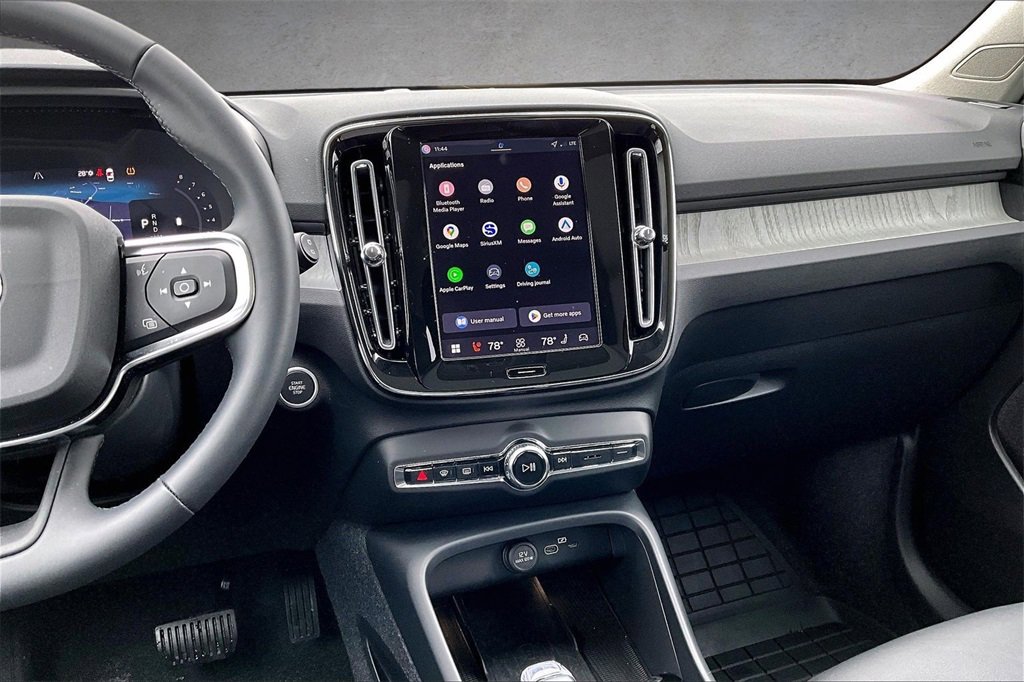 Used 2026 Volvo XC40 B5 Plus w/ Protection Package Premier image 9