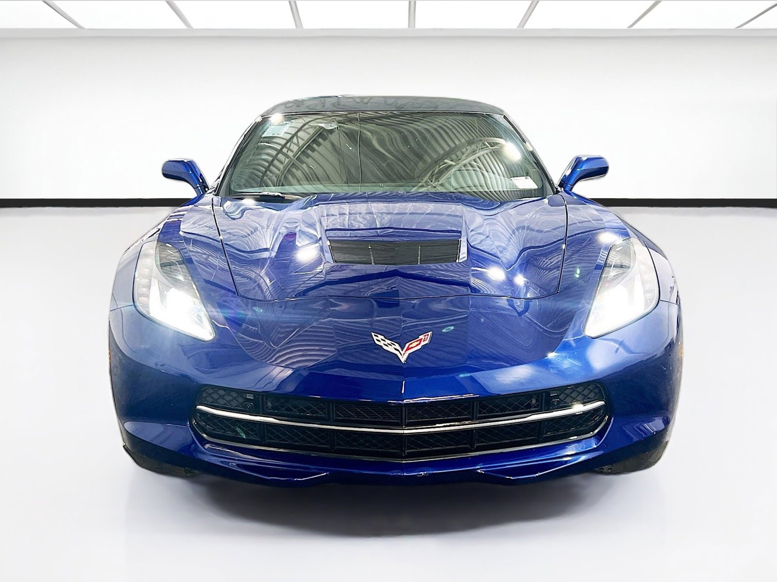 Used 2016 Chevrolet Corvette Stingray Convertible w/ 2LT Preferred Equipment Group RWD image 2