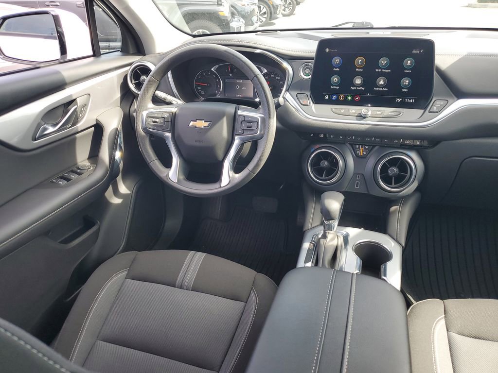 Used 2024 Chevrolet Blazer LT FWD image 10