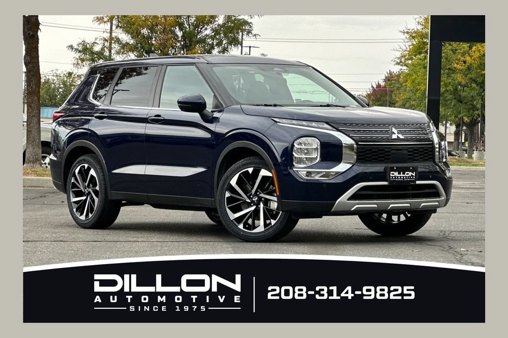 Used 2023 Mitsubishi Outlander SE