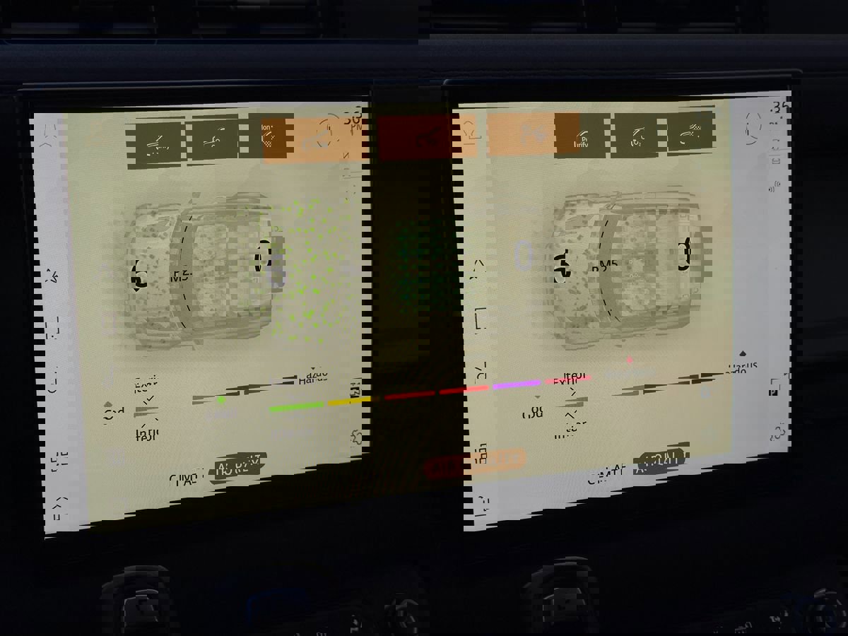 Used 2023 Land Rover Defender 110 75th Limited Edition image 48