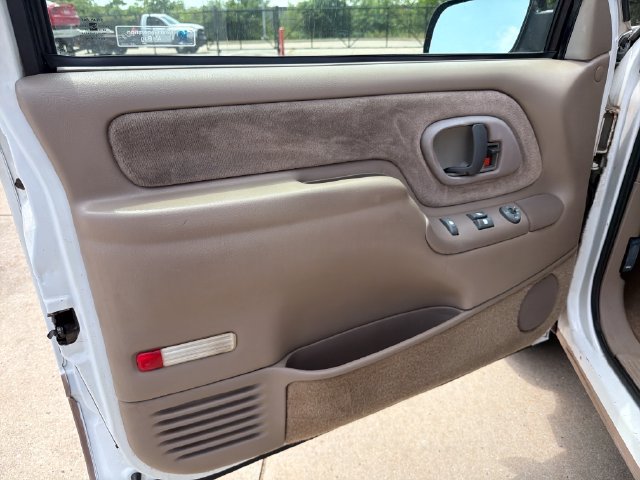 Used 1998 GMC Sierra 1500 2WD Extended Cab w/ Imagemax Pkg image 12