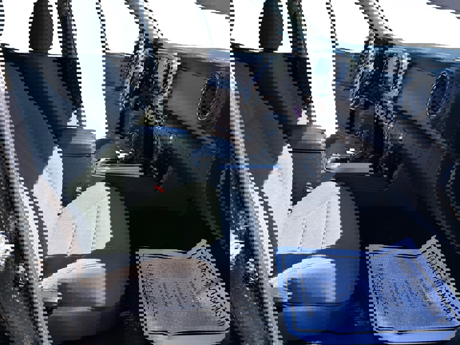 Used 2021 Toyota Tacoma SR5 w/ Technology Package image 17