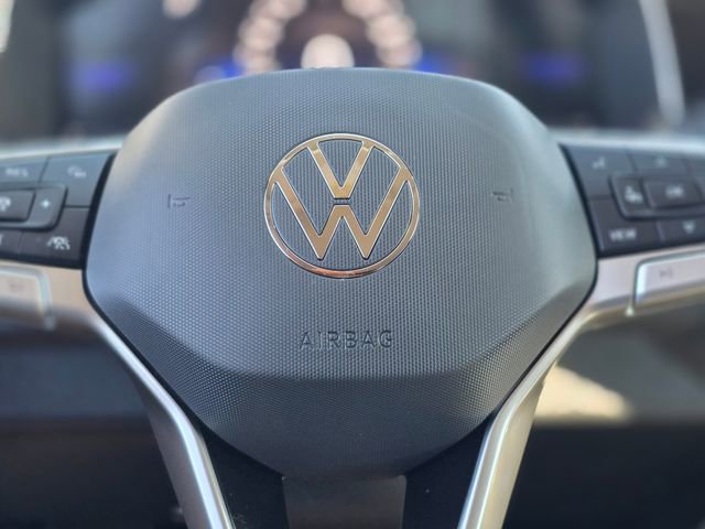 Used 2025 Volkswagen Jetta SE image 27