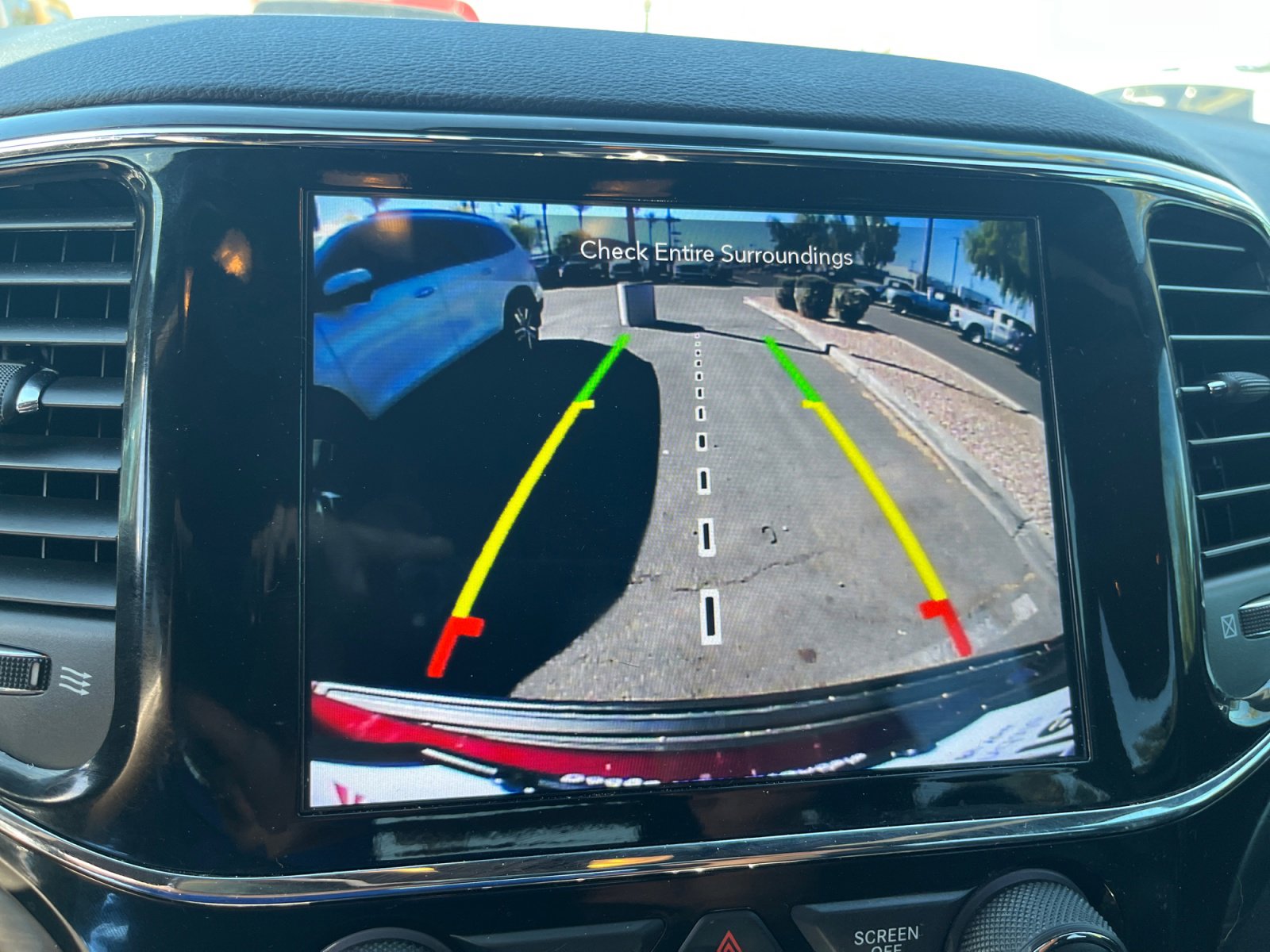 Used 2021 Jeep Grand Cherokee Laredo X image 21