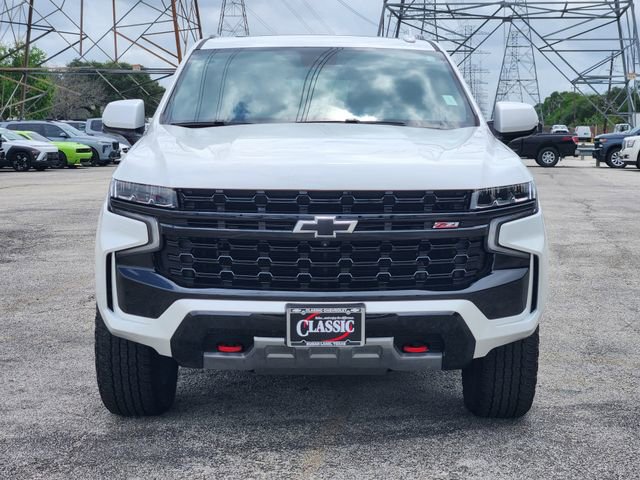 Used 2024 Chevrolet Suburban Z71 w/ Luxury Package image 2