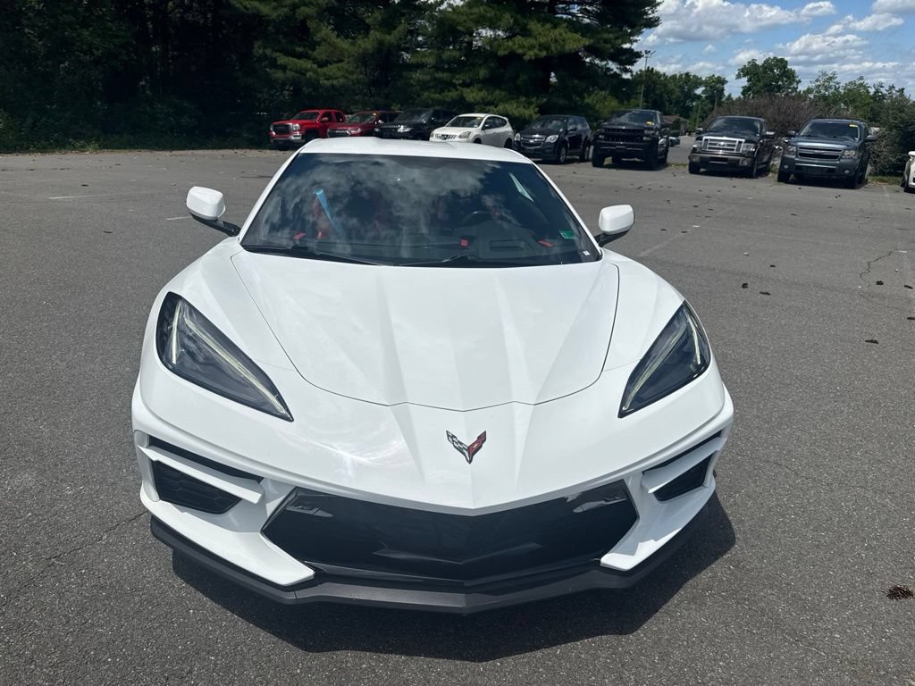Used 2022 Chevrolet Corvette Stingray Preferred Cpe w/ Z51 Performance Package RWD image 4