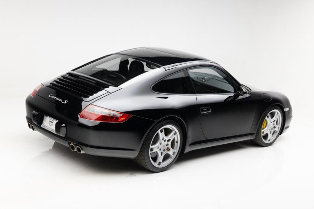 Used 2005 Porsche 911 Carrera S image 3