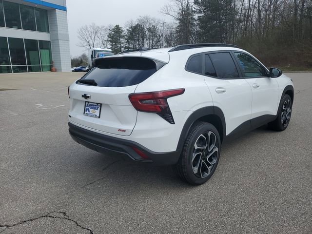 New 2026 Chevrolet Trax RS w/ Sunroof Package image 4