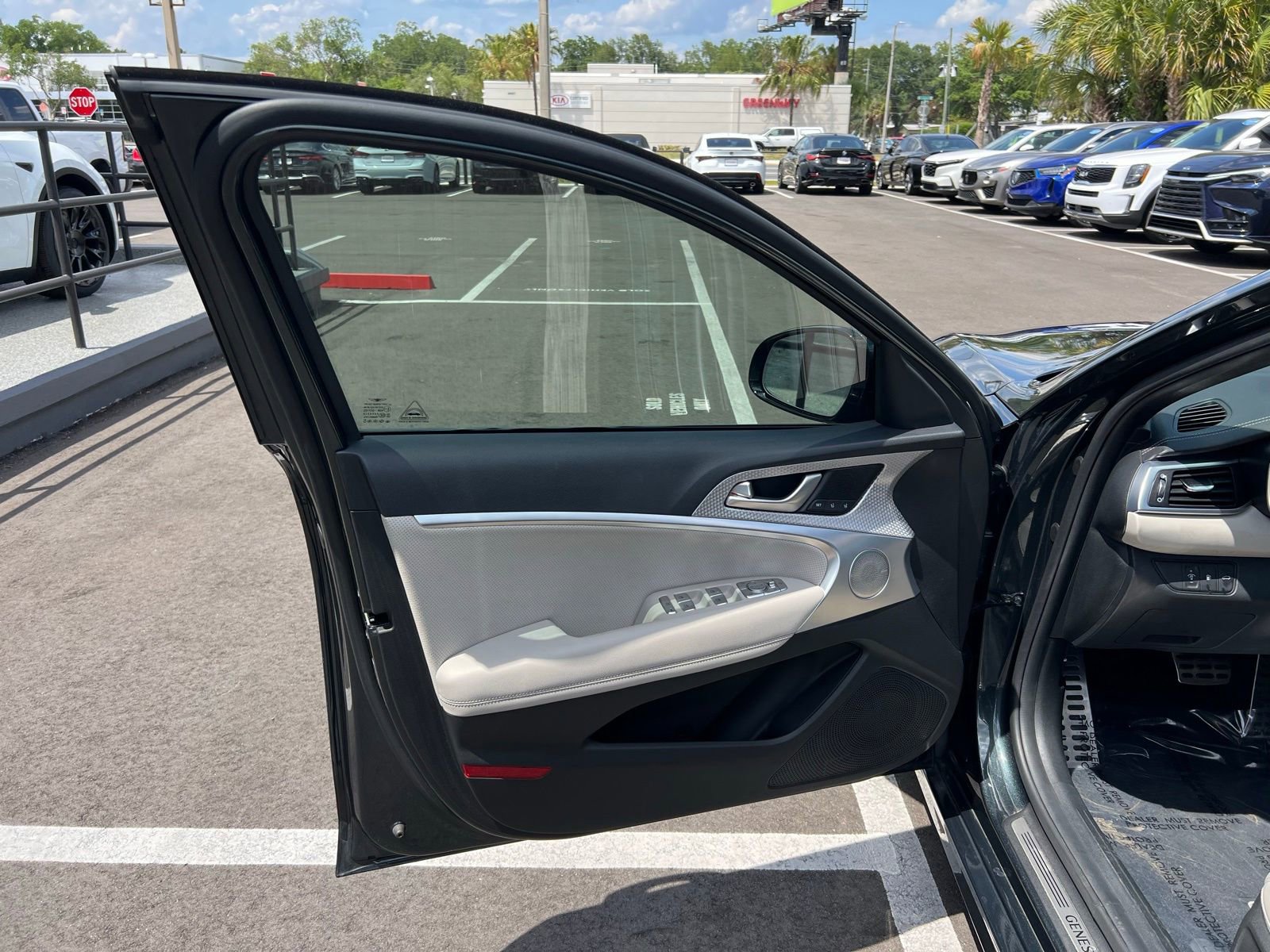 Used 2023 Genesis G70 2.0T w/ Sport Prestige Package RWD image 26