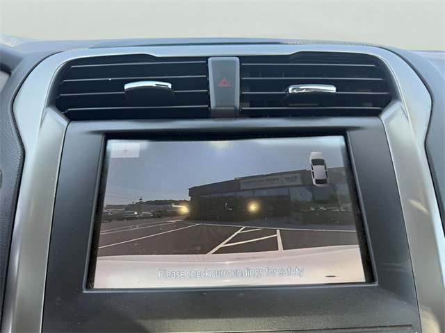 Used 2020 Ford Fusion SEL image 14