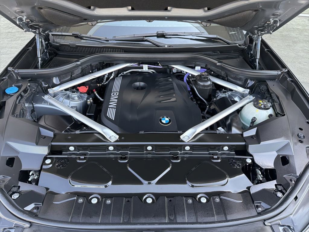 Used 2026 BMW X5 xDrive40i w/ M Sport Package image 20