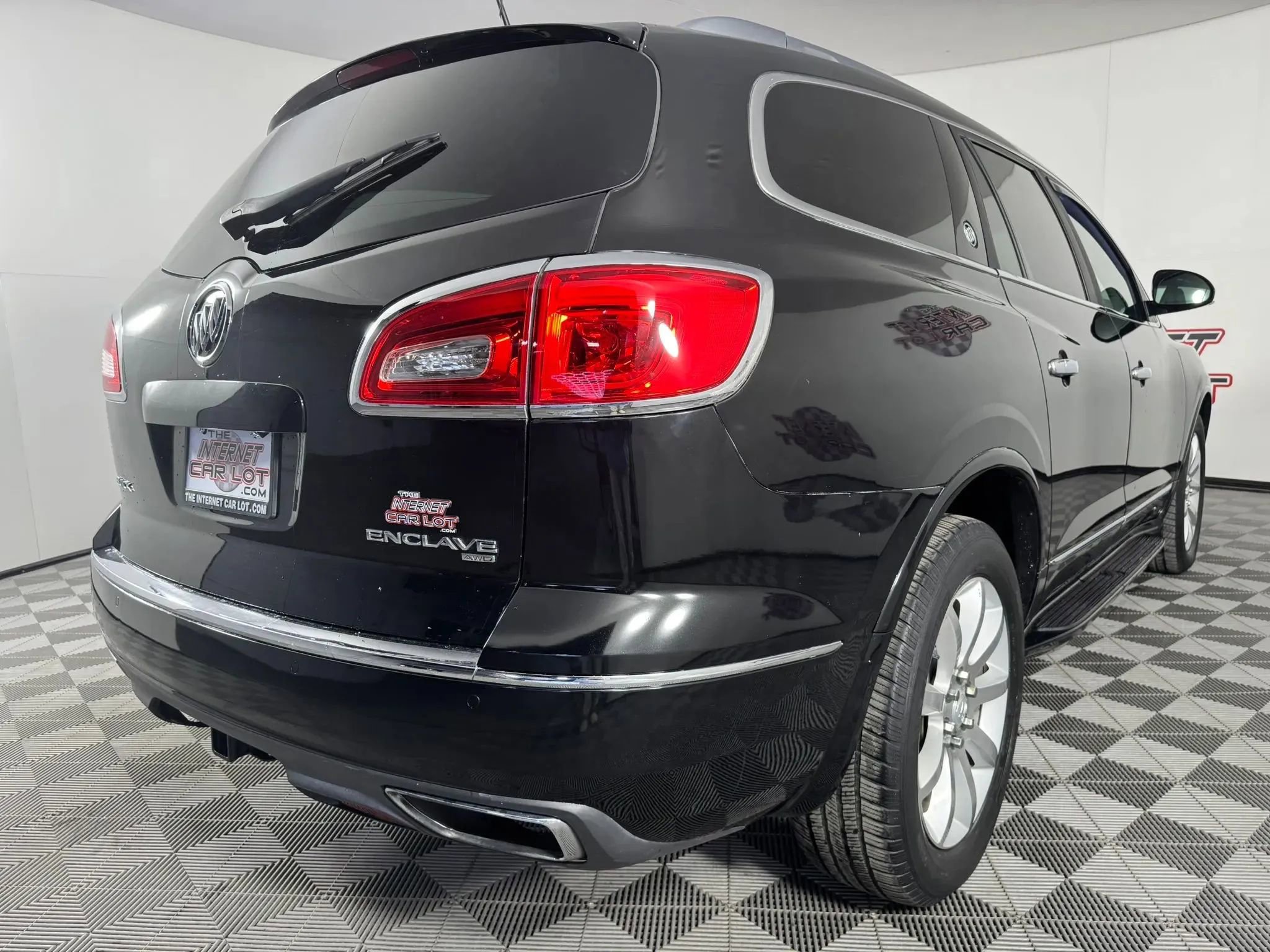 Used 2017 Buick Enclave Premium w/ Experience Buick Package AWD/4WD image 30