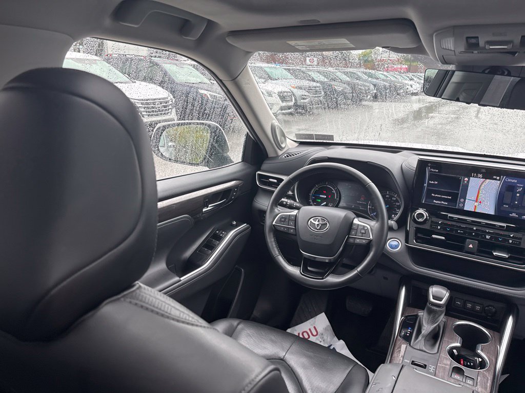 Used 2021 Toyota Highlander Platinum AWD/4WD image 37