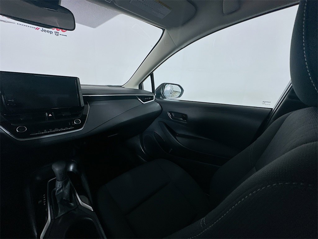 Used 2024 Toyota Corolla LE image 11