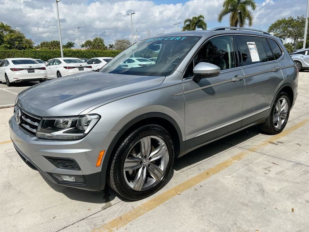 Used 2021 Volkswagen Tiguan SEL image 3