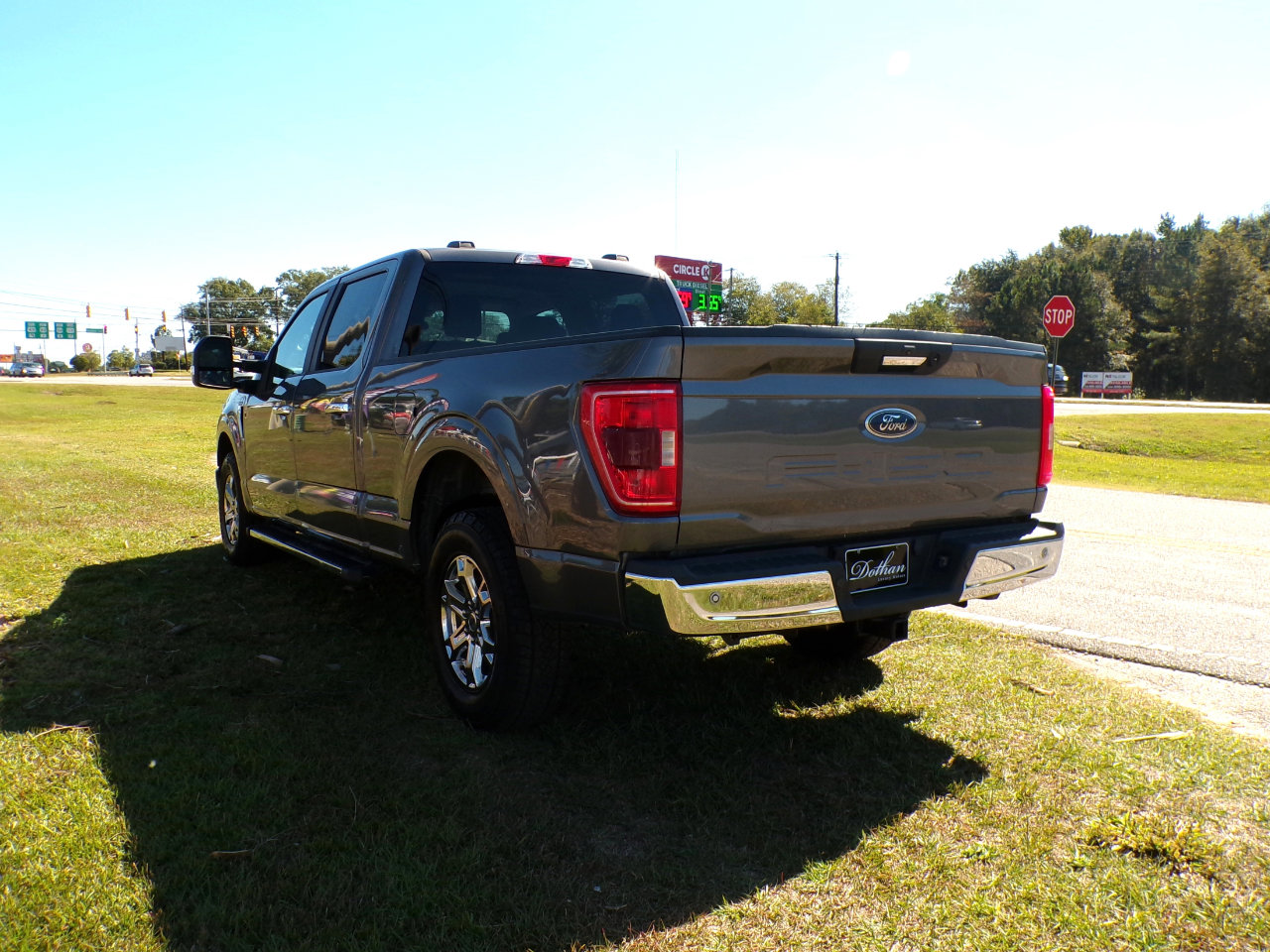 Used 2021 Ford F150 XLT w/ XTR Package image 5