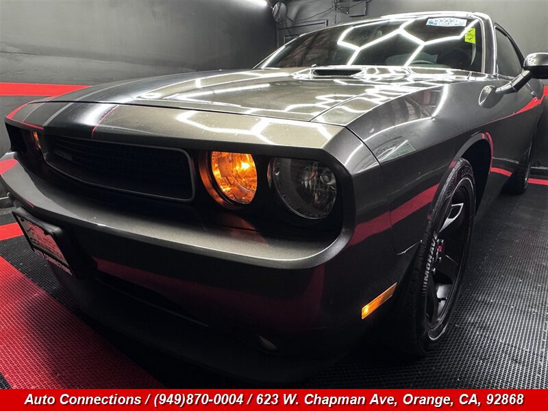Used 2013 Dodge Challenger SXT RWD image 27