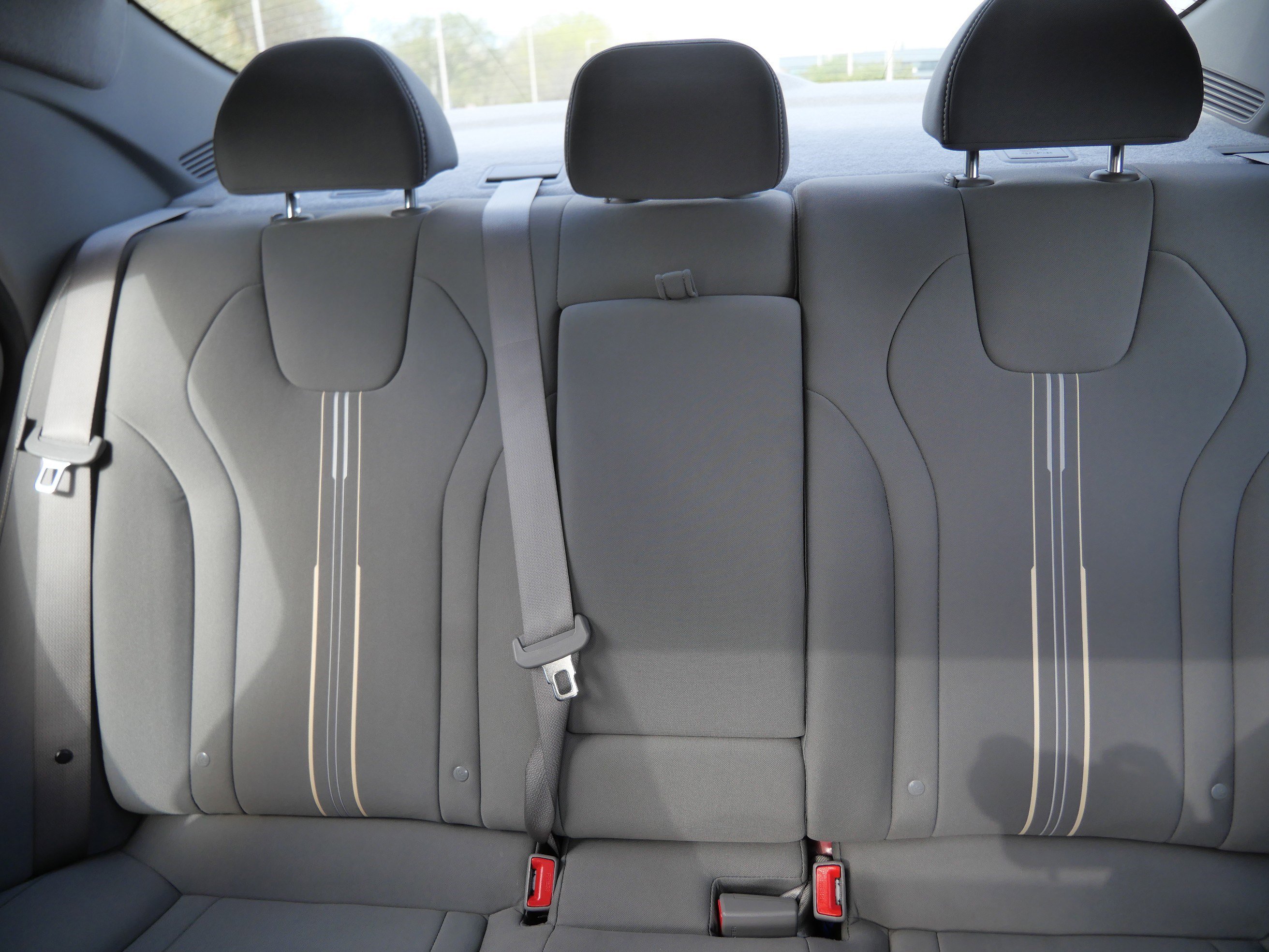 Used 2025 Hyundai Elantra SEL FWD image 13
