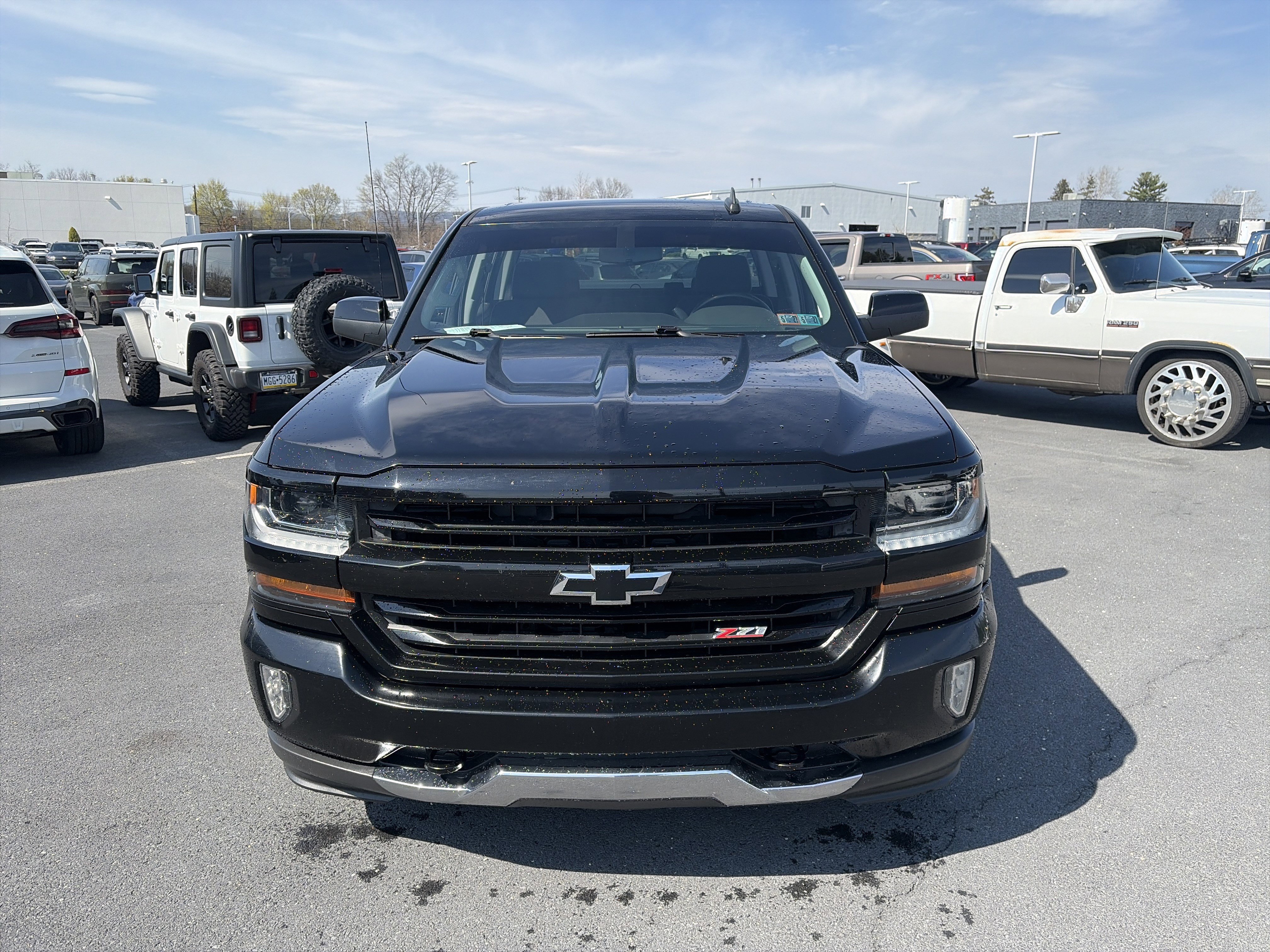 Used 2018 Chevrolet Silverado 1500 LT w/ All Star Edition image 2