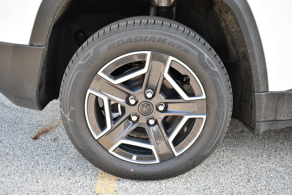 New 2026 Jeep Cherokee Laredo AWD/4WD image 7