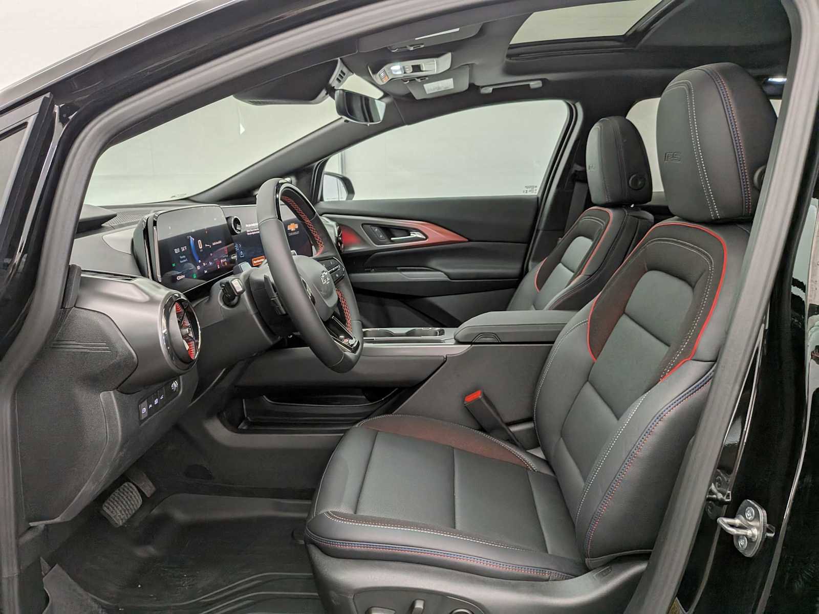 New 2026 Chevrolet Equinox EV RS image 17