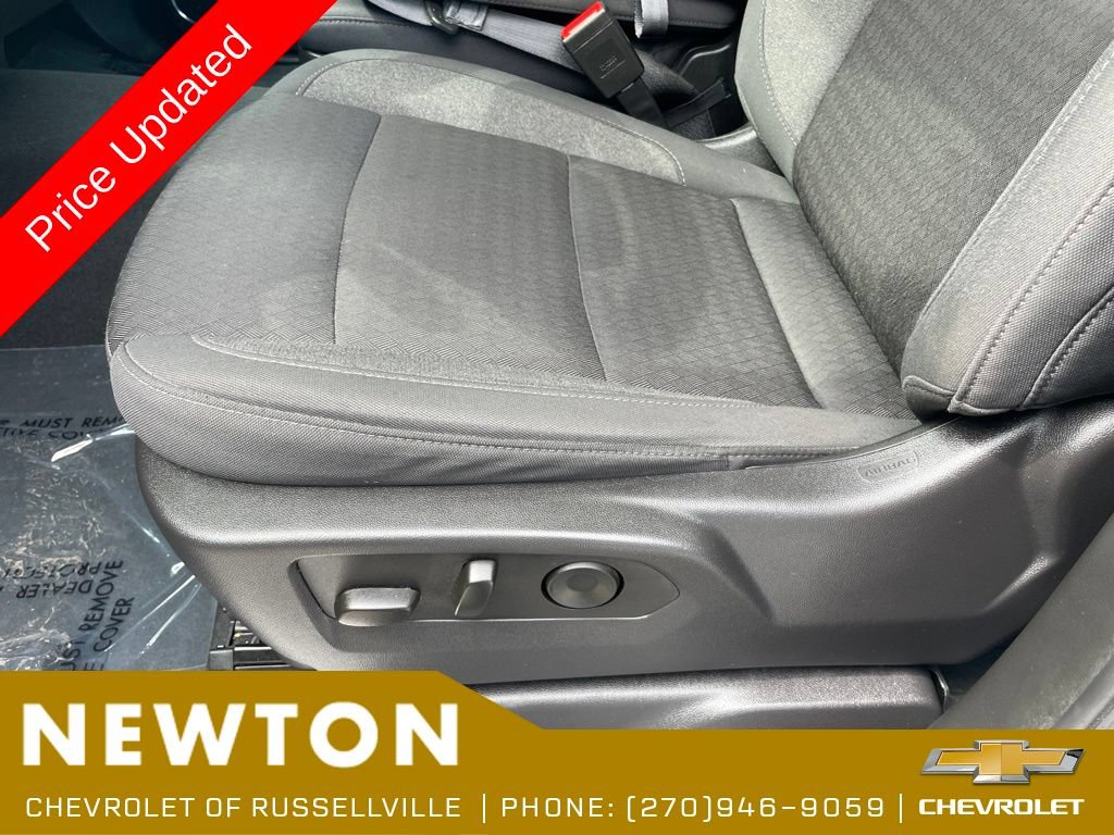 Used 2024 Chevrolet Silverado 1500 LT AWD/4WD image 6