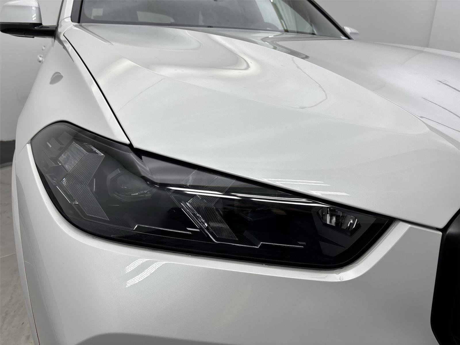 New 2026 BMW X5 xDrive50e w/ Executive Package image 18