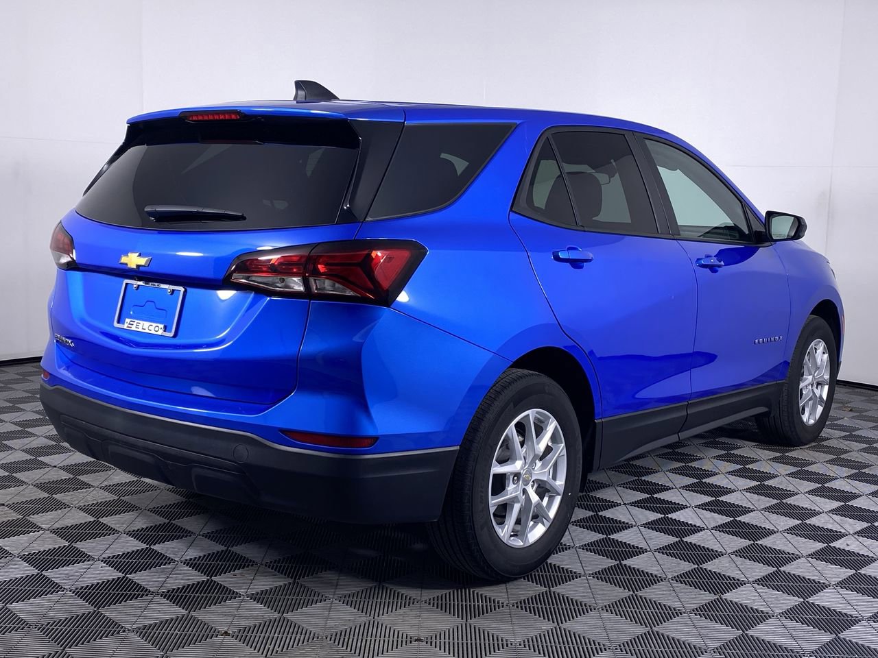 Certified 2024 Chevrolet Equinox LS w/ LS Convenience Package FWD image 32