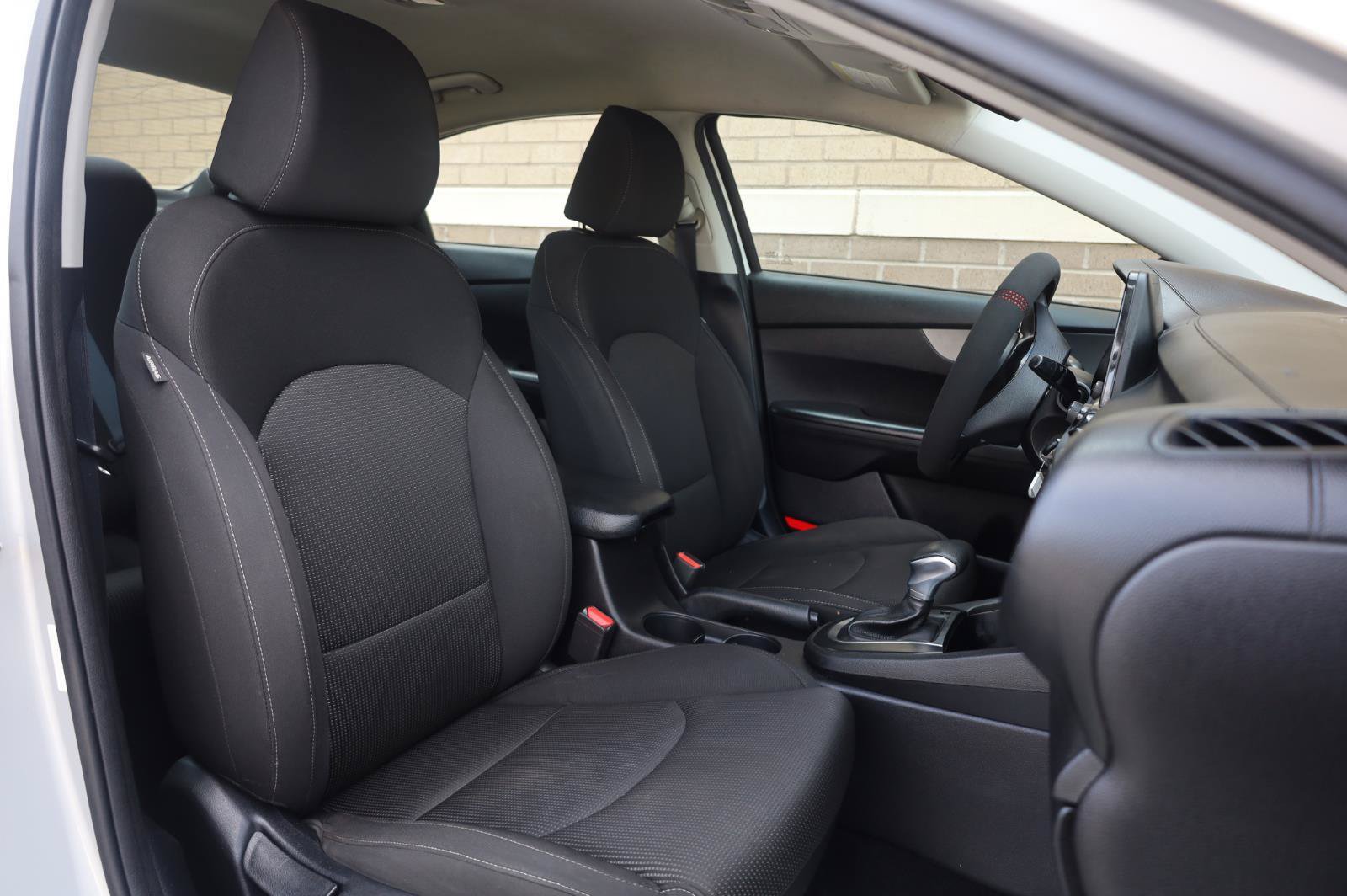 Used 2019 Kia Forte LXS FWD image 27