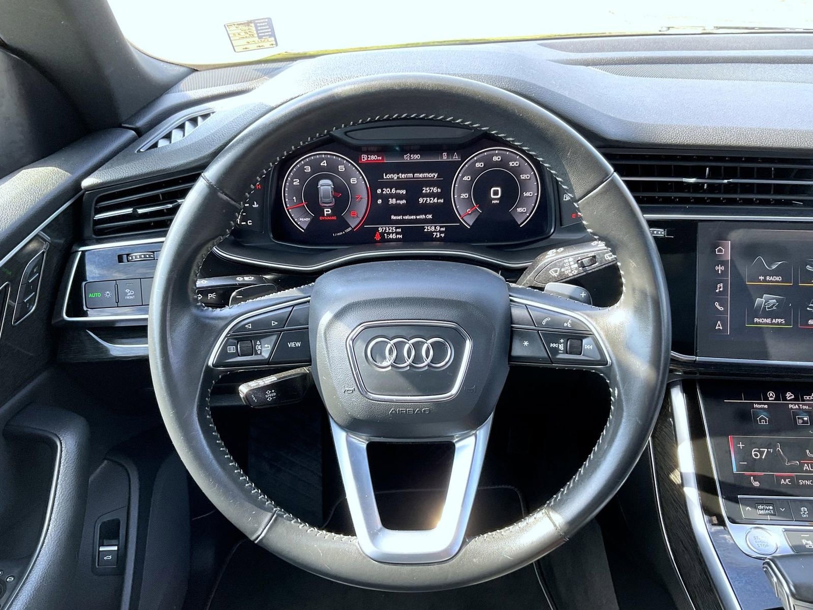 Used 2019 Audi Q8 Premium image 11