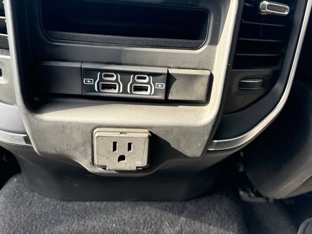 Used 2025 RAM 1500 Big Horn AWD/4WD image 17