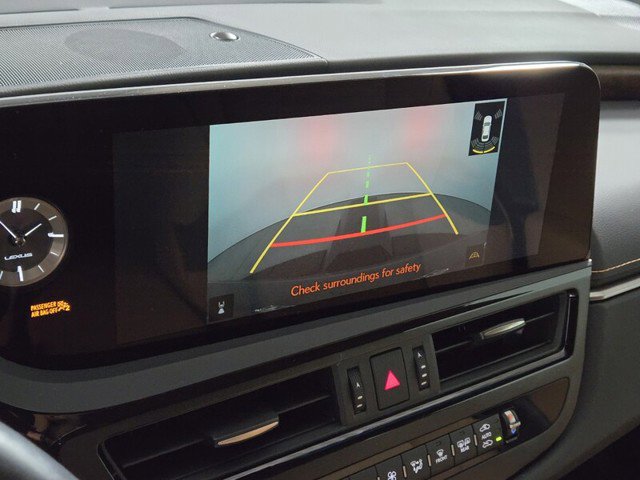 Certified 2025 Lexus ES 300h w/ Premium Package image 36