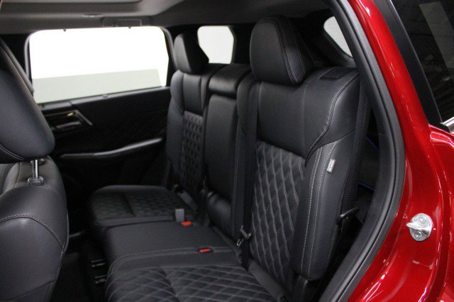 Used 2025 Mitsubishi Outlander SEL image 29