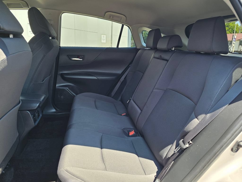 Certified 2023 Toyota Venza LE AWD/4WD image 16