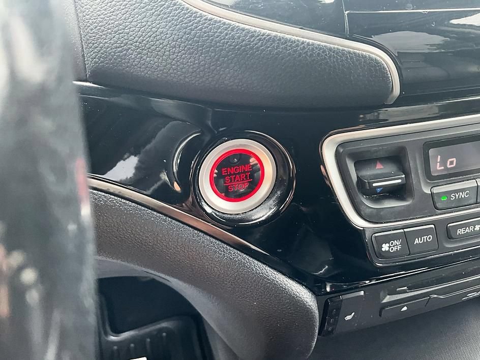 Used 2020 Honda Pilot Touring image 18
