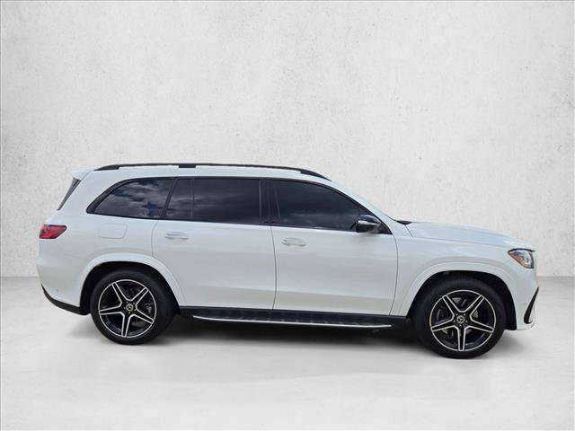 Used 2025 Mercedes-Benz GLS 450 4MATIC image 4