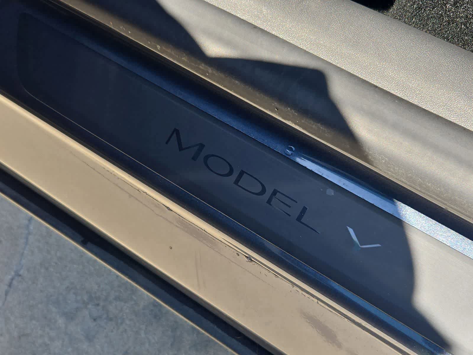 Used 2020 Tesla Model Y Long Range AWD/4WD image 11
