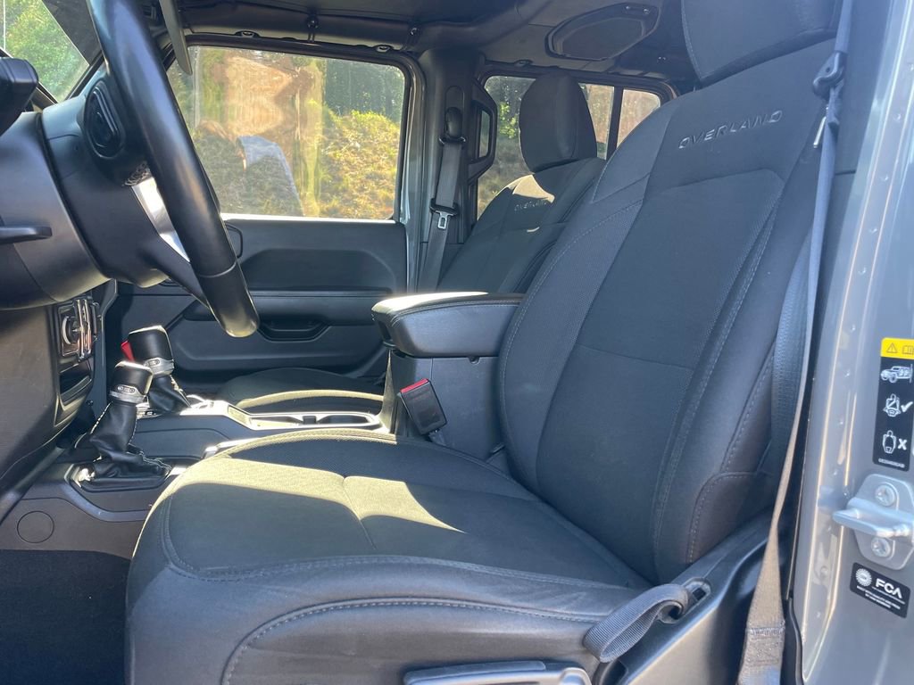 Used 2022 Jeep Gladiator Overland w/ Cold Weather Group AWD/4WD image 12