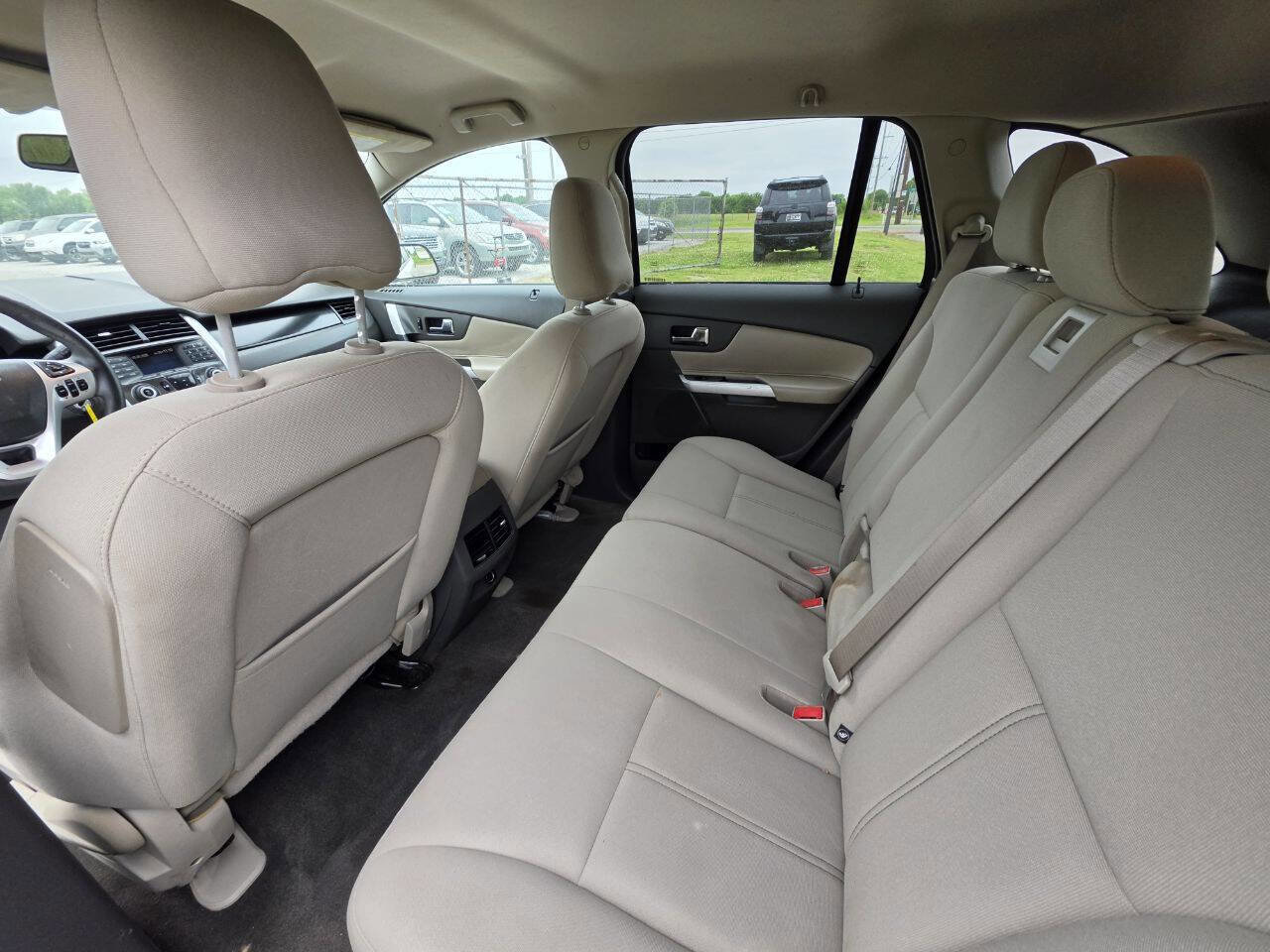 Used 2012 Ford Edge SE FWD image 4