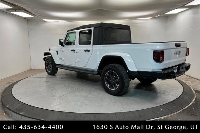 Used 2022 Jeep Gladiator Overland image 3