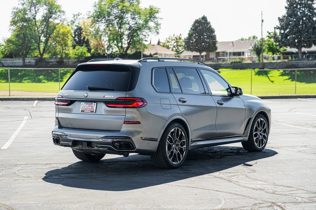 Certified 2025 BMW X7 M60i image 5