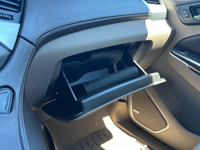 Used 2015 Chevrolet Suburban LT AWD/4WD image 34