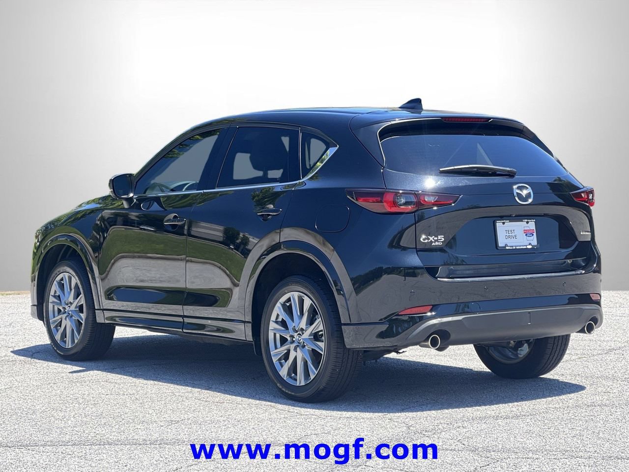 Used 2025 MAZDA CX-5 AWD 2.5 S w/ Premium Plus Pkg image 2