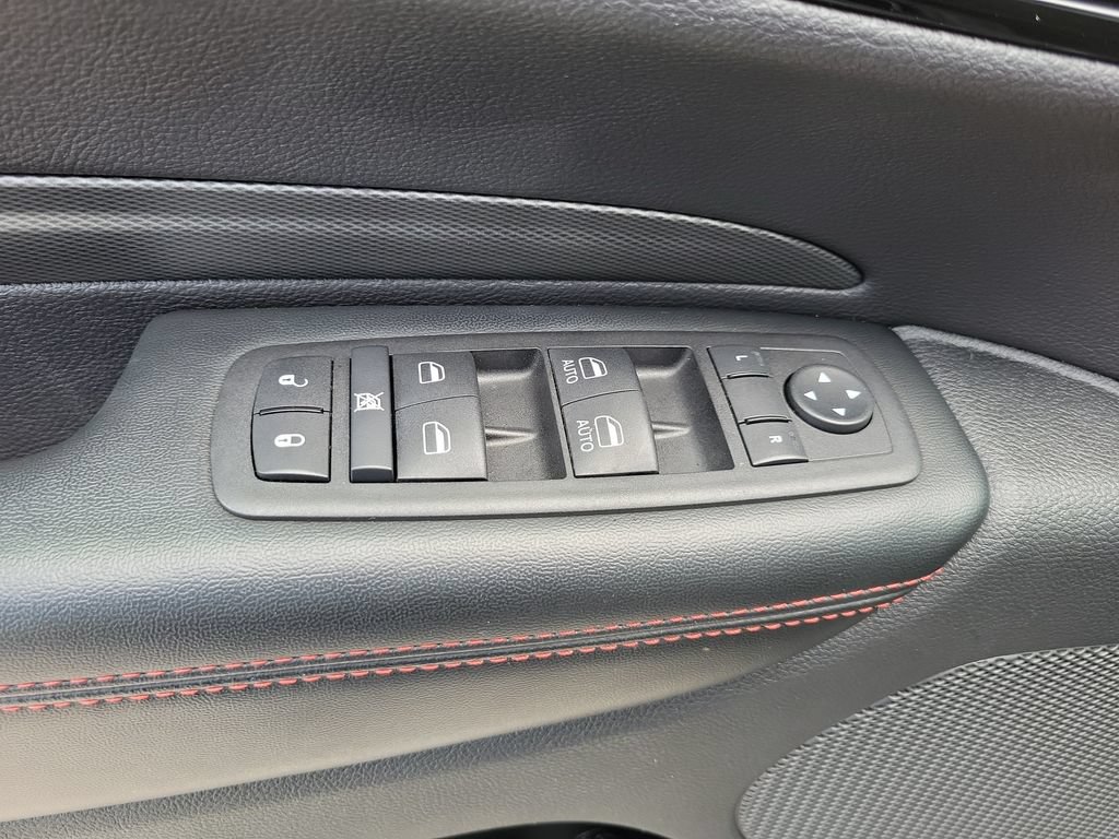 Used 2025 Dodge Durango GT RWD image 21