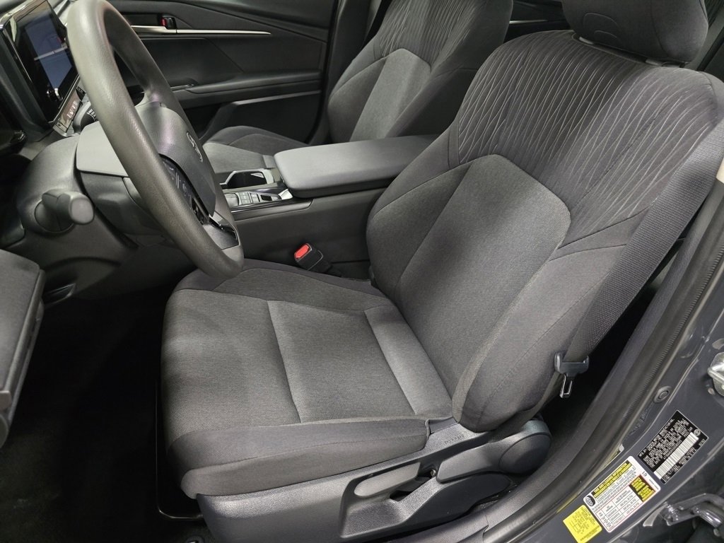 Certified 2025 Toyota Camry LE image 21