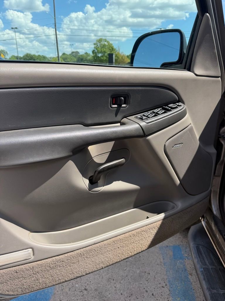 Used 2003 GMC Yukon XL SLT w/ 1SC Preferred Equipment Group image 8