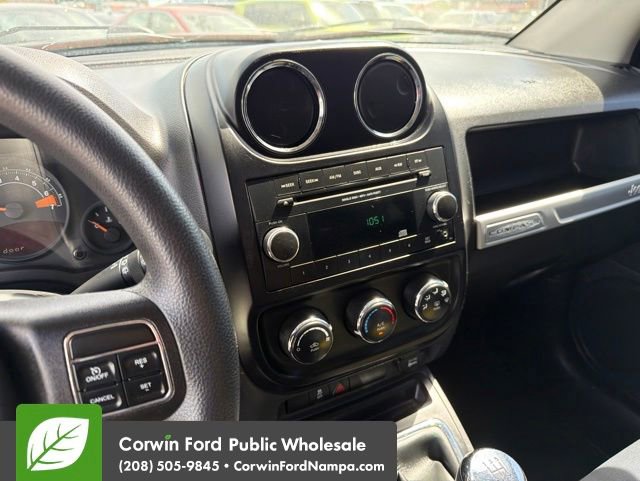 Used 2014 Jeep Compass Sport FWD image 18
