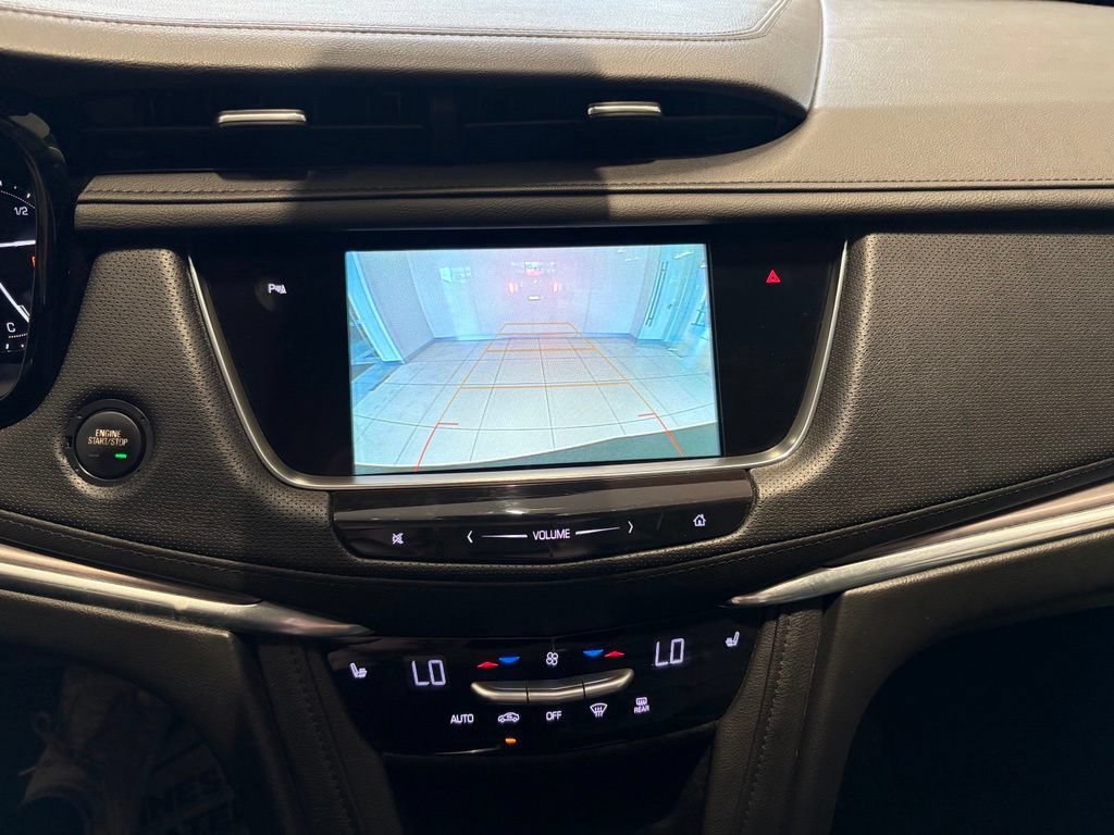 Used 2018 Cadillac XT5 Luxury w/ Driver Awareness Package AWD/4WD image 37