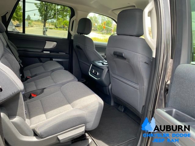 Used 2025 Ford Expedition Max Active AWD/4WD image 25